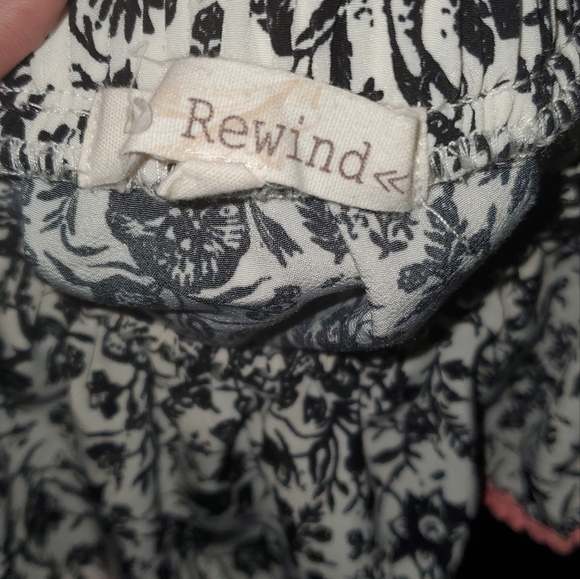 REWIND Black & White Romper w/ Draw String & Tiny Pink Ball Trim/Accents! SUPER - Picture 6 of 7